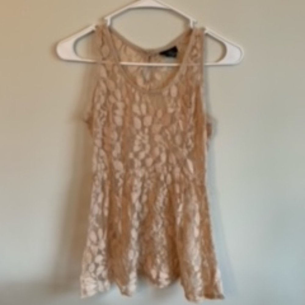 Rue 21 Mesh Flower White Tank Top